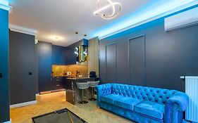 Golden Park Aparthotel